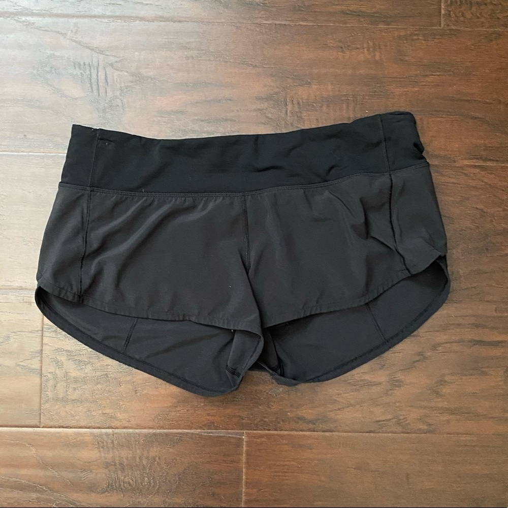 Lululemon Speed Up shorts size 8
